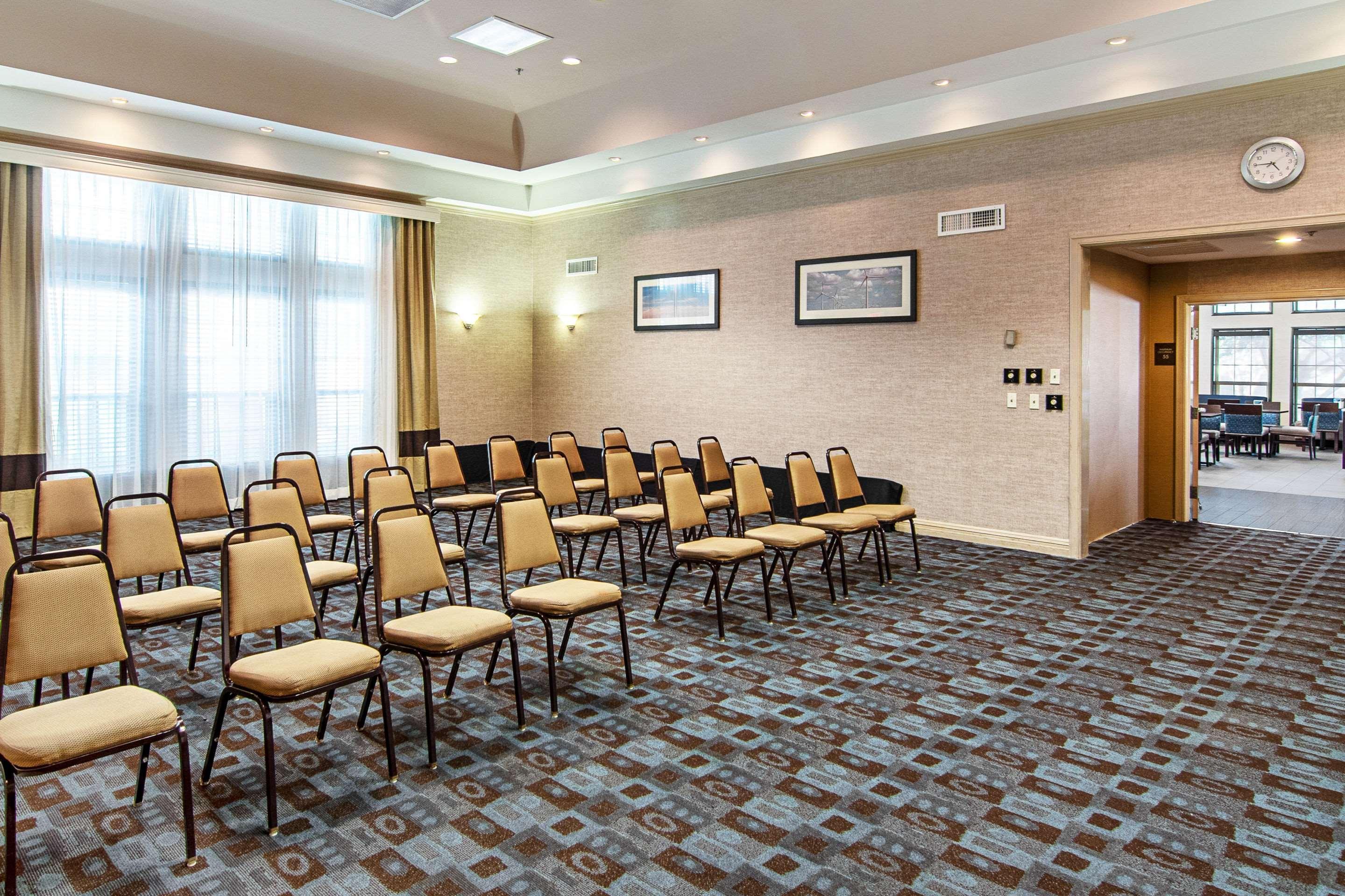 Comfort Suites Nw Dallas Near Love Field Bagian luar foto